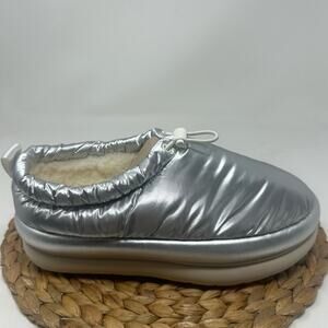 New UGG Classic Maxi Clog Metallic Silver Women’s Size 10